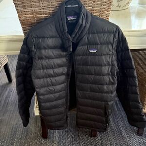 Patagonia kids black puffer jkt worn twice